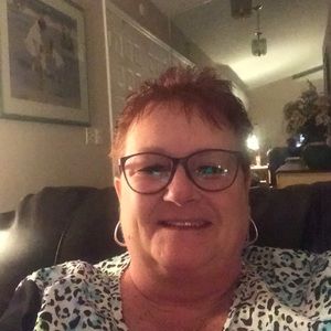 Meet your Posher, Laurie